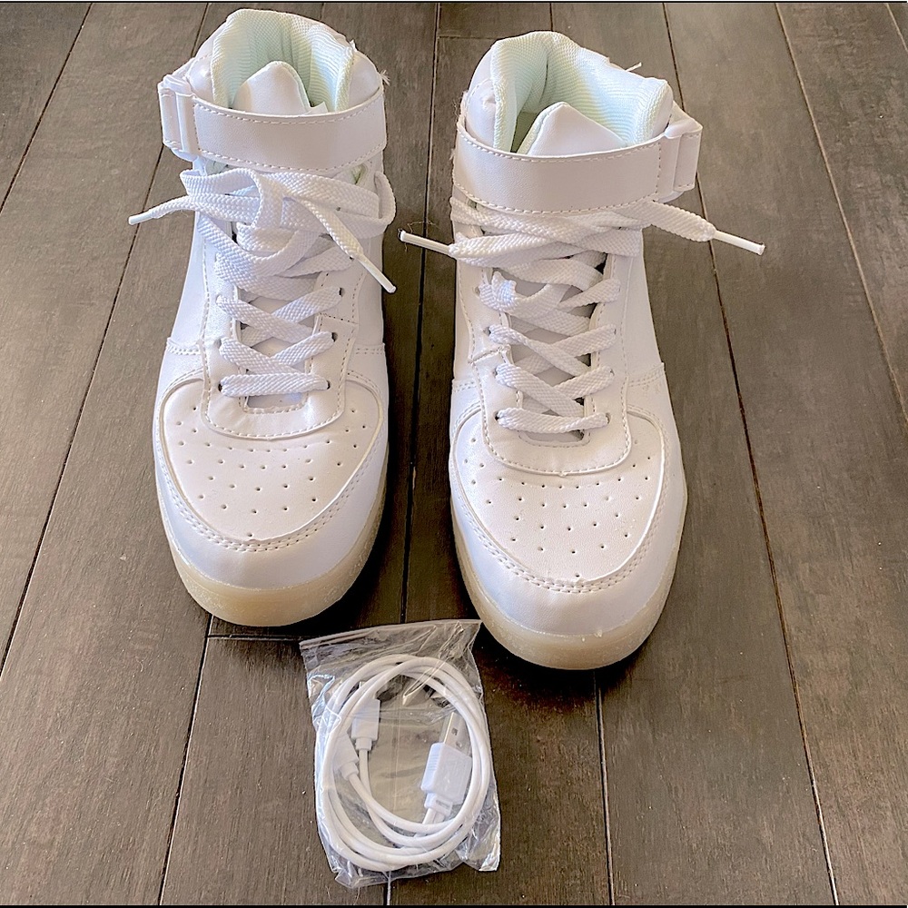 CIOR White Leather Light Up Sole Hight Tops - Size 9